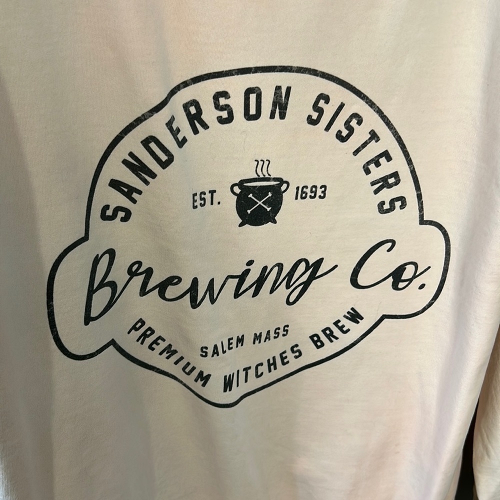 Sanderson Sisters Brewing Co. Crewneck Sweatshirt Pink Women's Size M